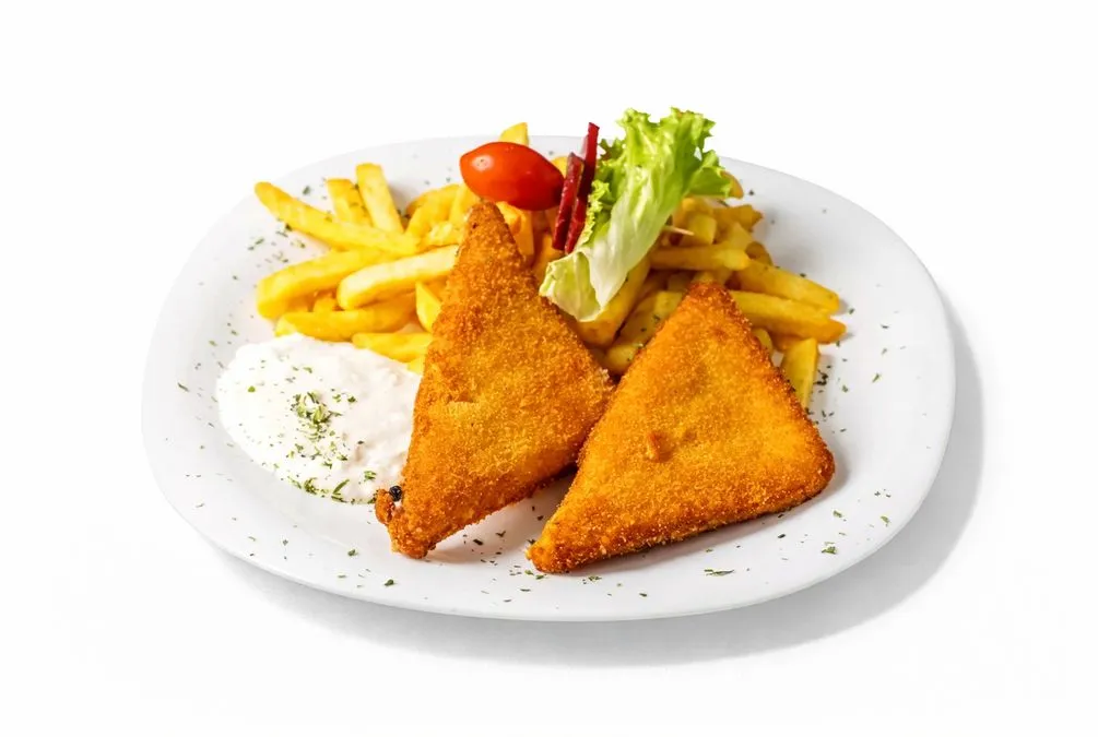 Pohani sir sa rižom ili pommes frites, domaći tartar